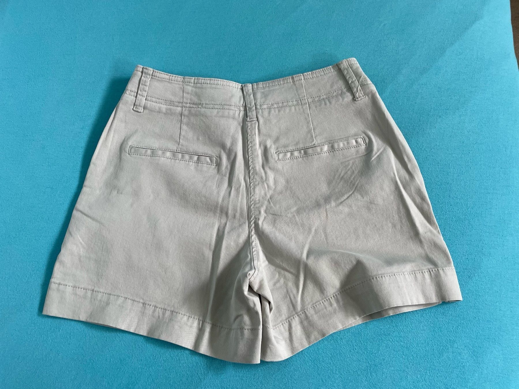 H&M Hosen: H&M Shorts 2 Stück – Gebraucht aus Basel von Robyn20 3