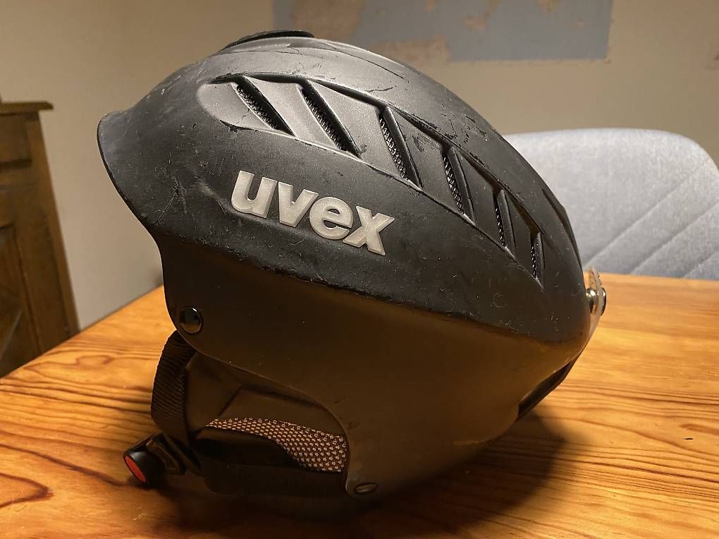 Uvex Caschi: Skihelm Uvex Gr. 53-58 cm – Usato da Baden venduto da CoBlume 1