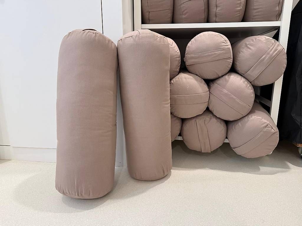 Cuscini: Yoga Bolster Classic - NEU!! – Nuovo e nell'imballaggio originale da Zürich venduto da summerrose_fm 2