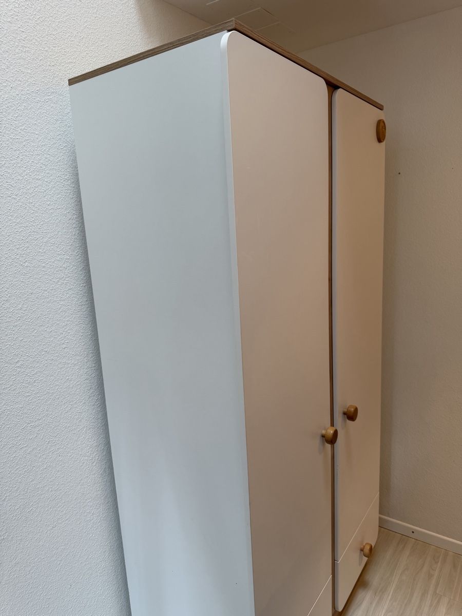 Armoires: Kinderkleiderschrank – D'occasion à Buchrain par Wheels92 3