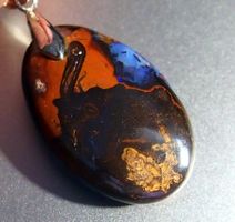 52 ct.  Koroitopal TOP-Funken! Silberschlaufe