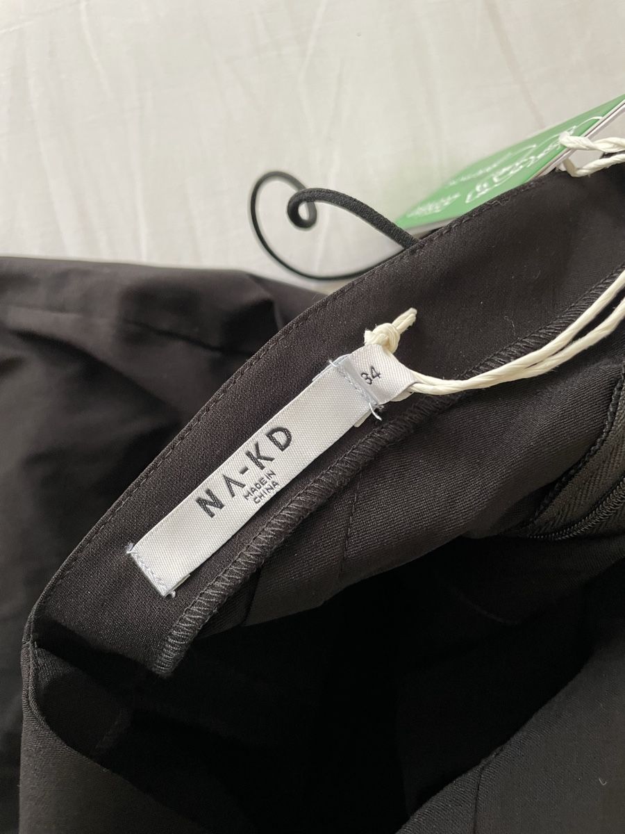 Na-kd Vestiti: NA-KD Robe noire élégante dos nu – Nuovo e nell'imballaggio originale da Concise venduto da Lae99 2