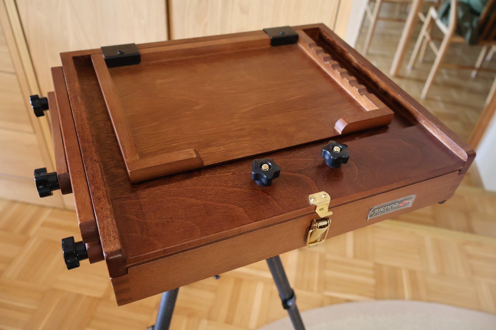 Cavalletti: Sienna Pastel Box, Pochade Box Staffelei – Usato da Nuglar venduto da mjc_cw9f 4