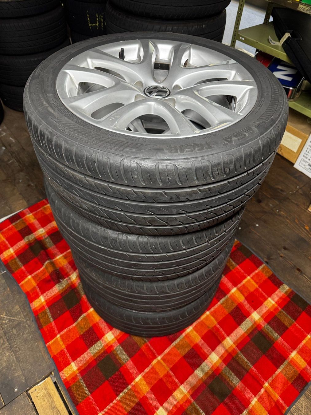 Volkswagen Pneumatici & Ruote complete: 4x Komplettrad Sommer VW Passat/Scirocco – Usato da Berneck venduto da garagekaufmann 3