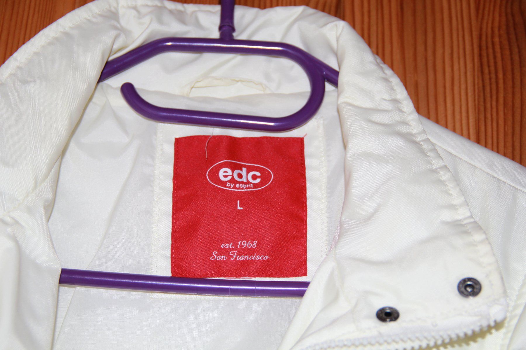 Esprit Giacche: Anorak couleur  crème Esprit – Usato da satigny venduto da cara68 3