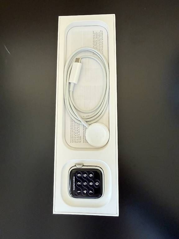 Apple Smartwatch: Apple Watch SE 40mm GPS 2023 – Usato da Bellinzona venduto da sen_vm6j 2