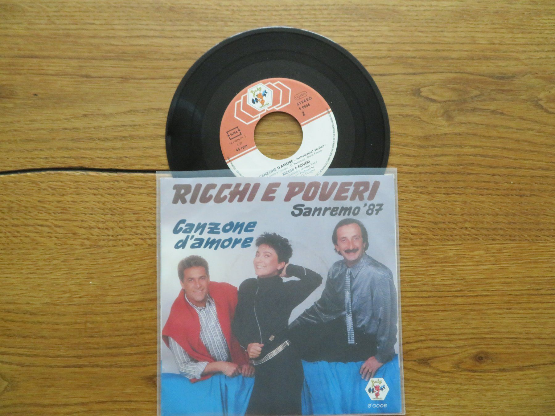 Dischi in vinile: Ricchi e Poveri - Canzone d'amore - Single Schallplatte! – Nuovo (secondo la descrizione) da Zürich venduto da max_cp5f