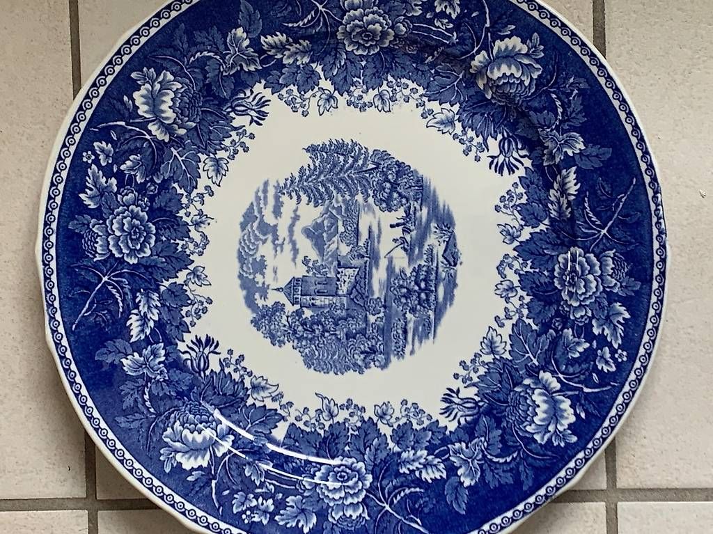 Set di piatti: Chinesisches Service – Usato da Winterthur venduto da UGRO 4