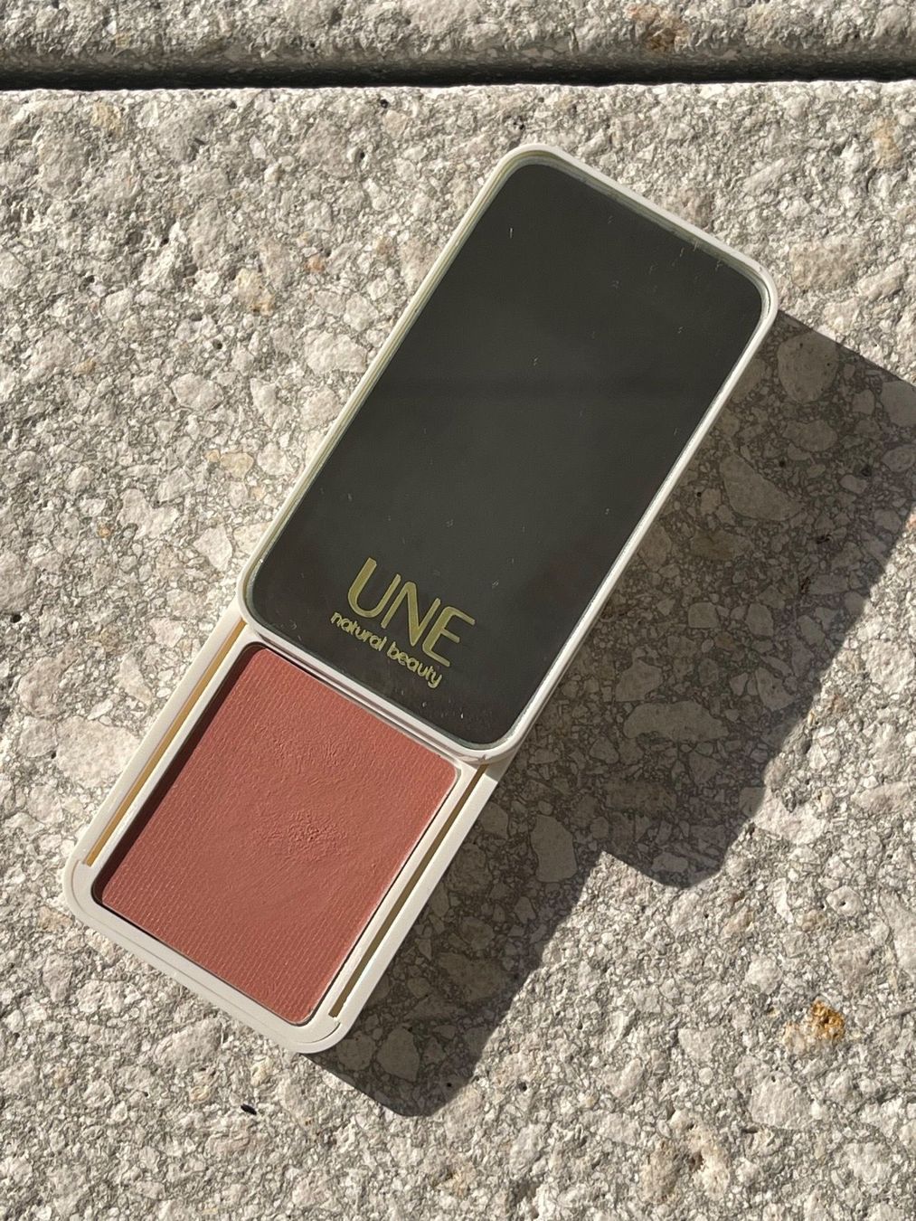 Maquillage: UNE Blush B01 – Neuf (Voir description) à Brütten par Rod816