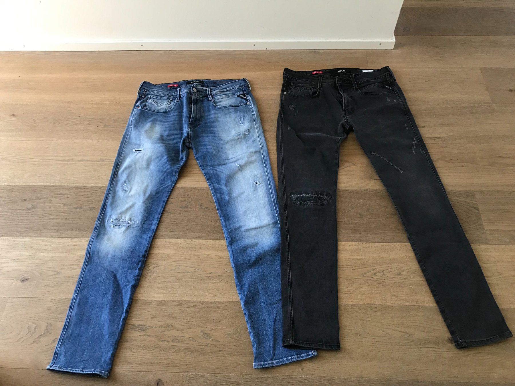 Replay Jeans: 2 Replay Jeans Hyperflex - Grösse 33/32 – Gebraucht aus Freienstein von Jessy024