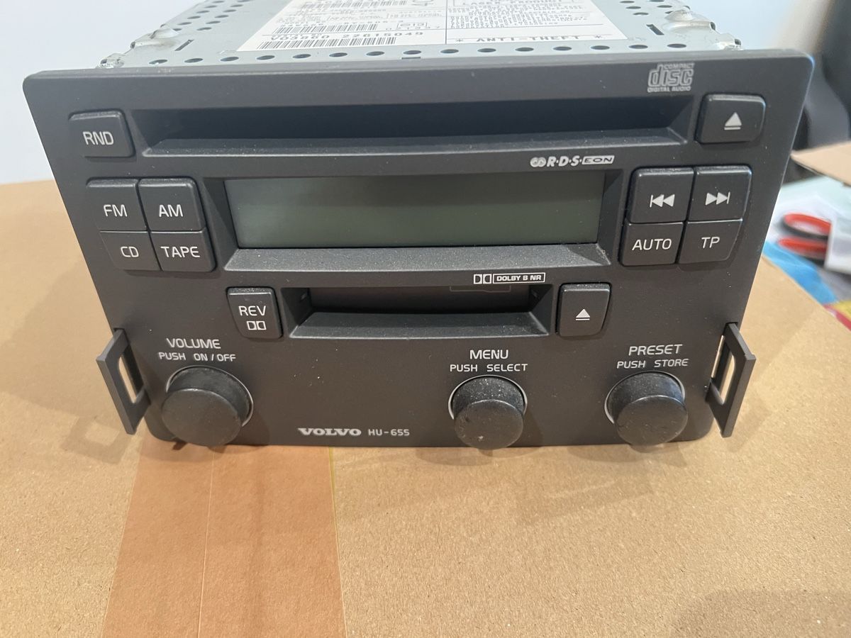 Radio: Original Volvo Radio HU-655 – Usato da Halden venduto da Satellite