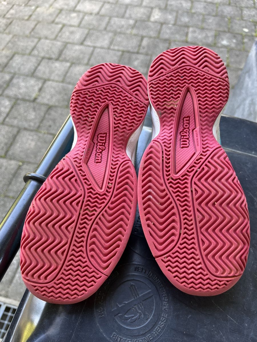 Wilson Scarpe per ragazzi: Wilson Kinder Tennisschuh Gr. 33 – Usato da Brütten venduto da Aerox82 2