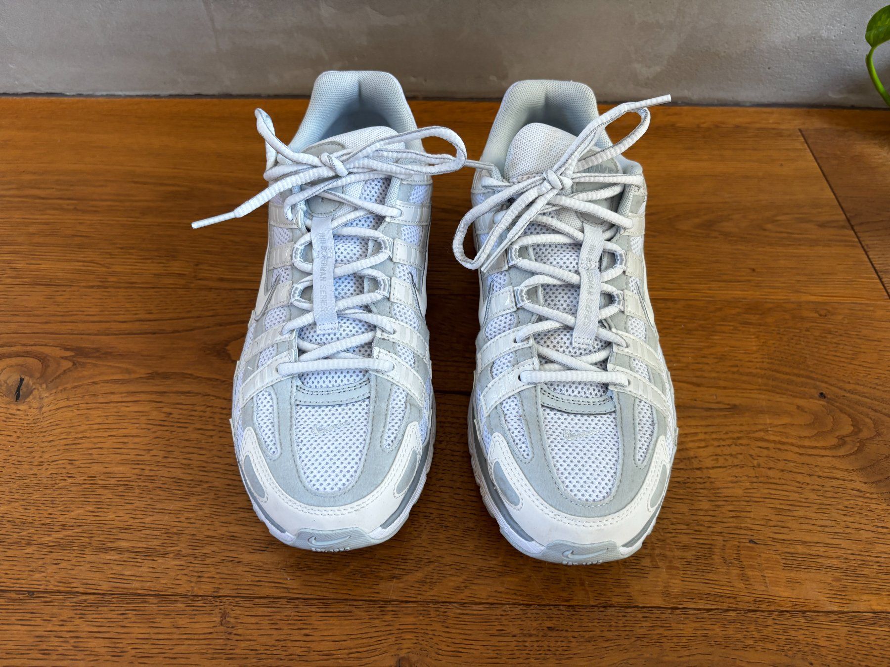 Nike Scarpe da uomo: Nike P-6000 Sneaker weiss, 41 – Usato da Spiegel b. Bern venduto da Laystyx 2