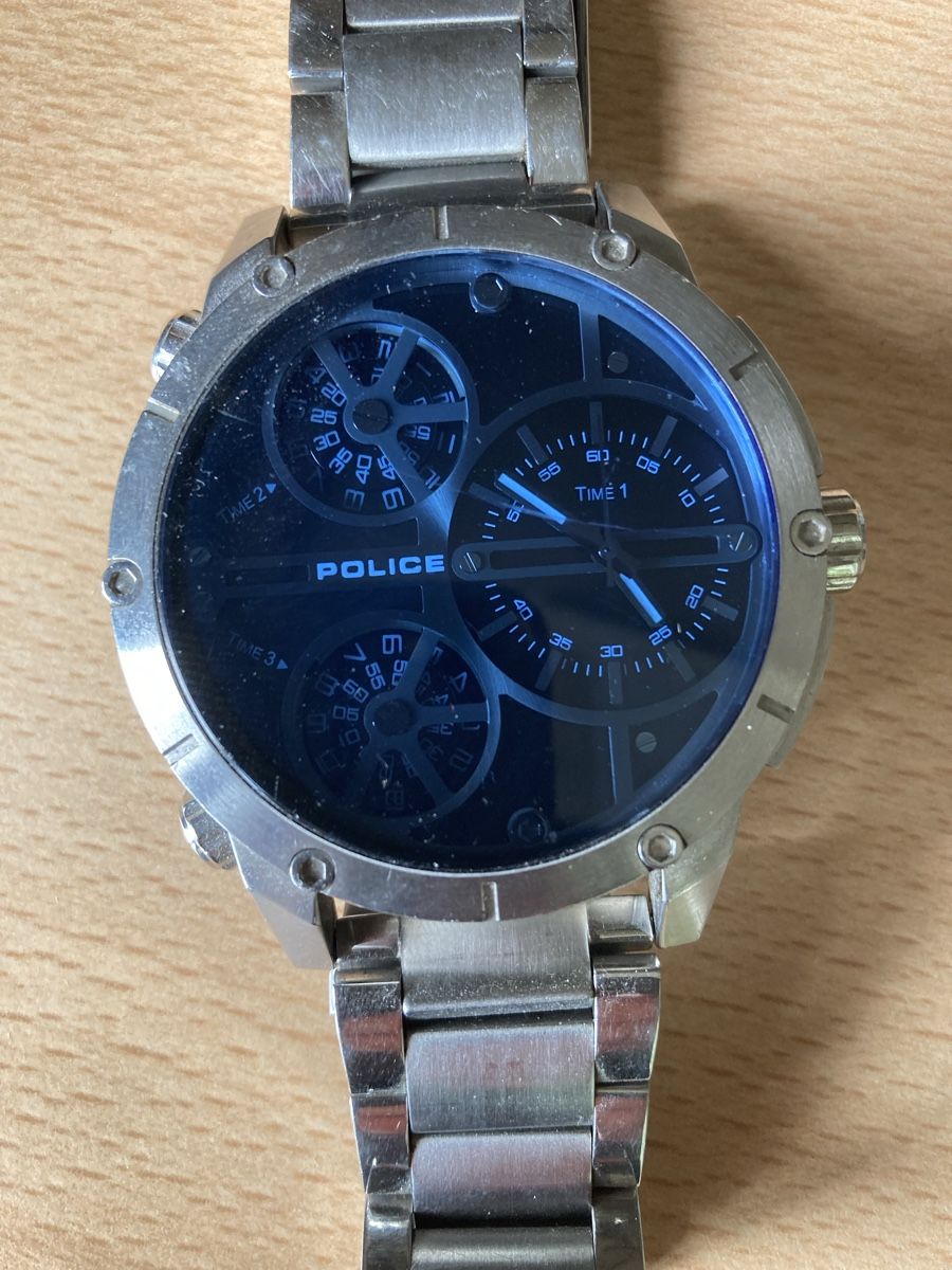 Police Montres: Herren Armband Uhr – Défectueux à Niederuzwil par Miami1999
