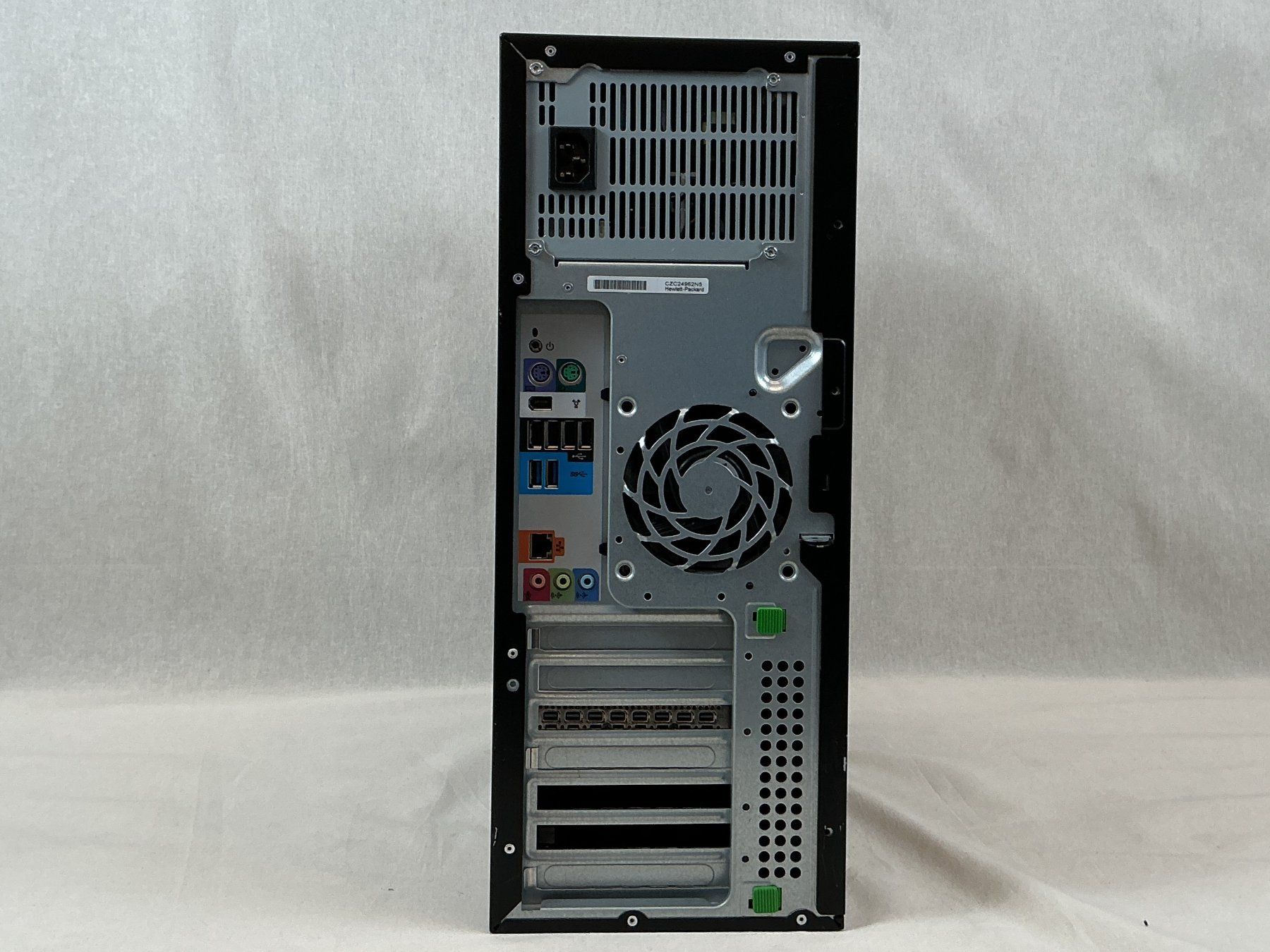 Hewlett Packard PC: HP Z420 Computer Tower Workstation mit NVIDIA NVS 810 GPU – Usato da Richterswil venduto da Restwert_Richterswil 5
