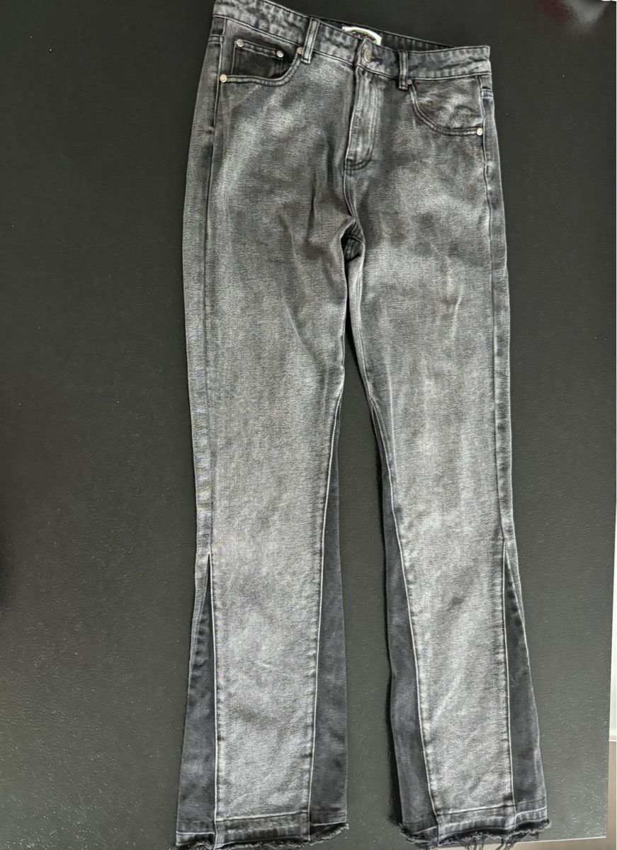 Pantaloni: Flared Jeans schwarz – Usato da Luzern venduto da Babuska_2016