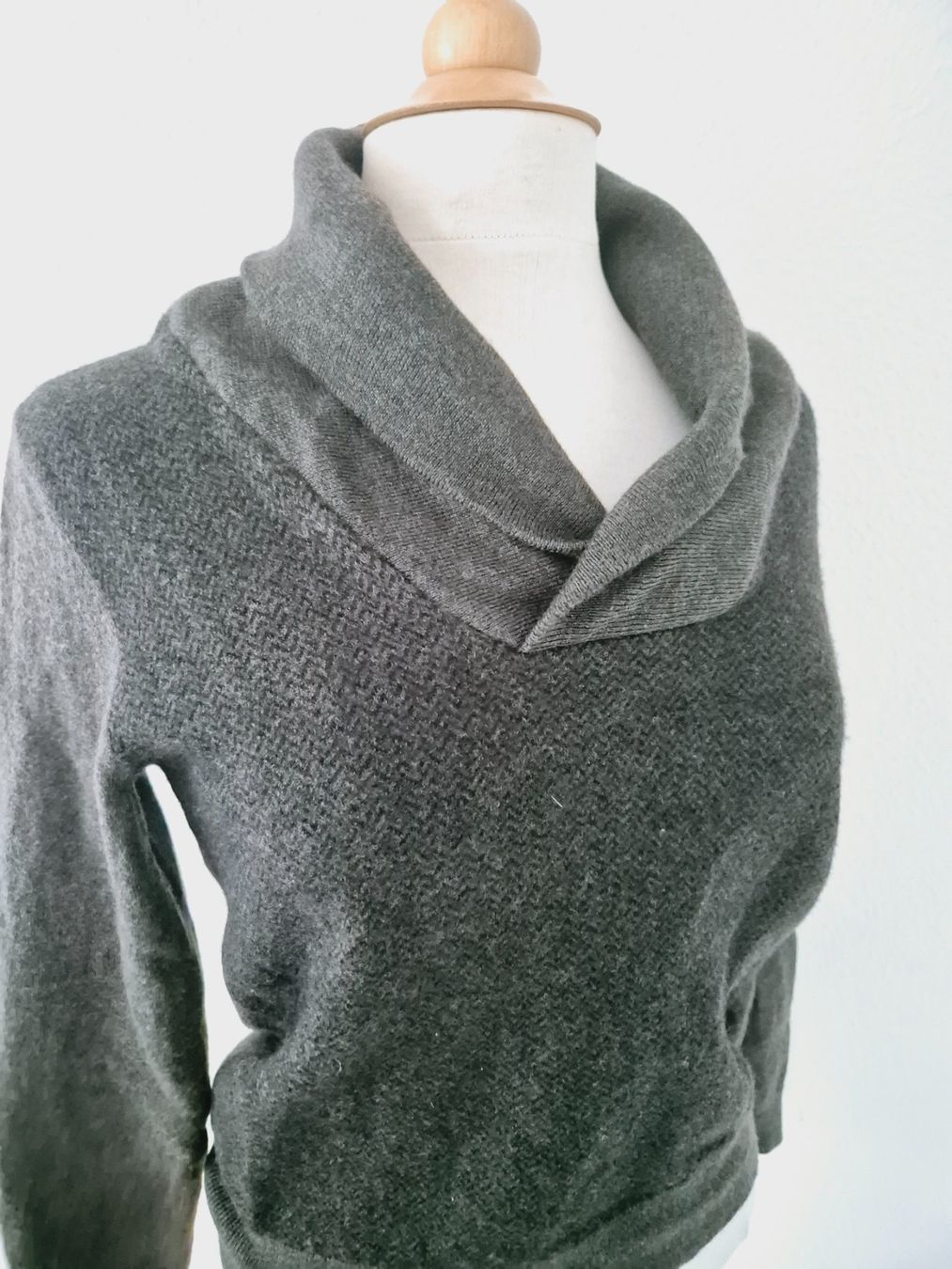 Maglioni & Felpe: PULLOVER CELIO XS WOLLE GRAU WEICH , TOP ZU JEANS HOSE – Usato da Elsau venduto da the-colorful-side 8