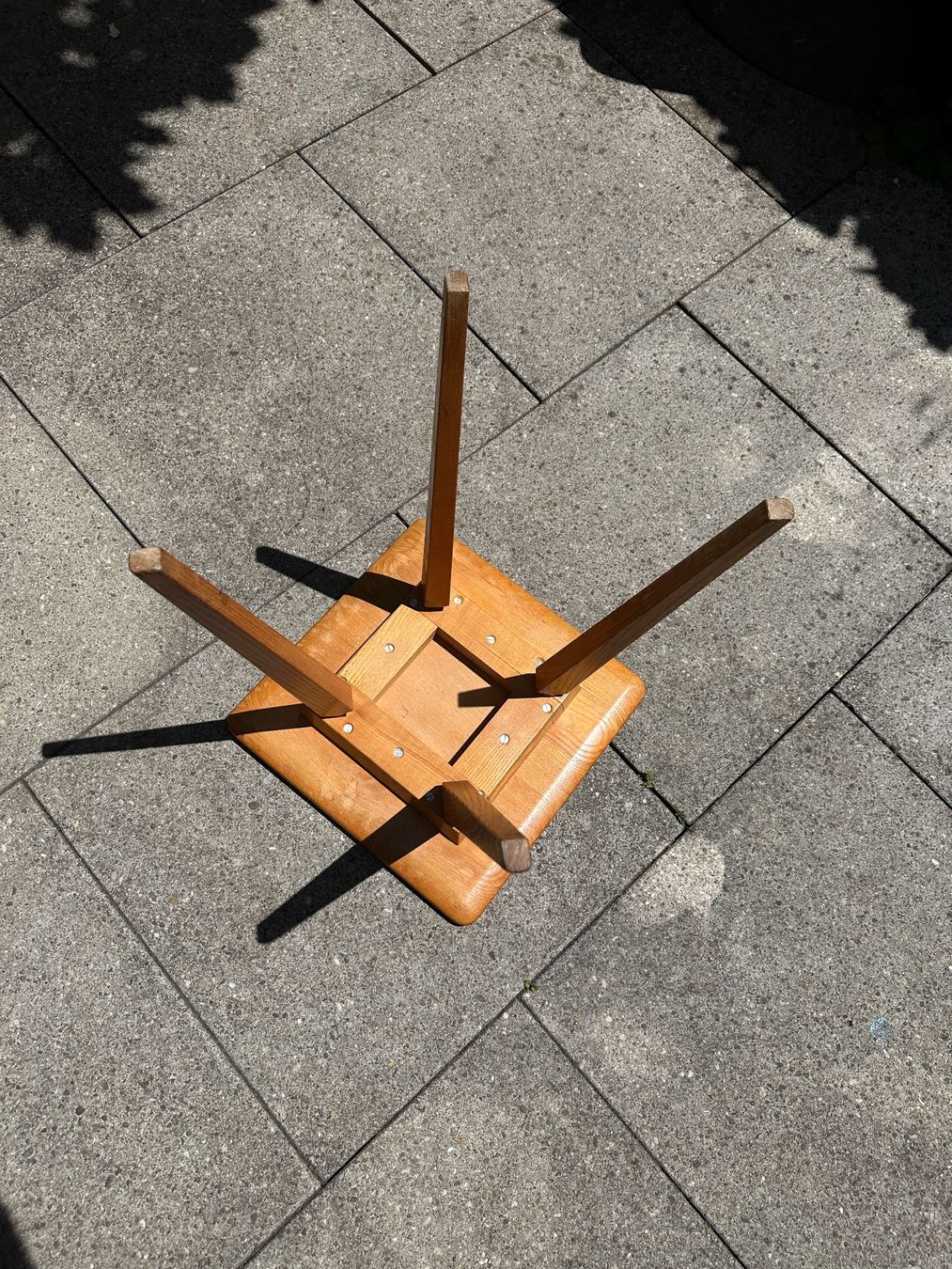 Sgabelli: Vintage Massivholz Hocker – Usato da Zürich venduto da frauflufelberg 8