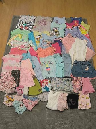 52- teiliges Frühling/Sommer Kleiderpaket Mädchen Gr 122/128