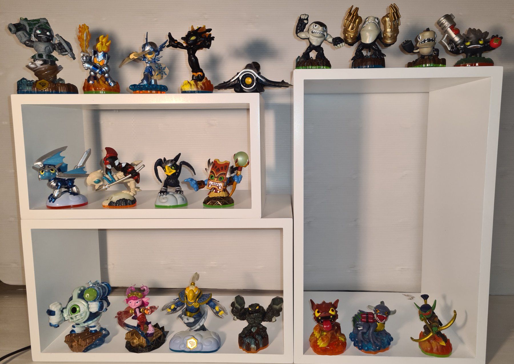 Statuette: Skylanders 71 Figuren und 3 Portal – Usato da Münchenstein venduto da vitalfit 3