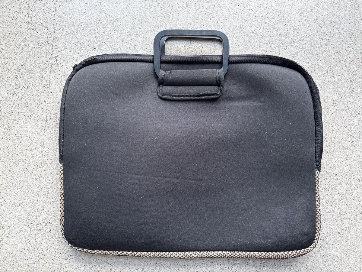 Borse: Laptoptasche Formel 1 Lotus Team – Usato da Richterswil venduto da Solemare47Nicole 1