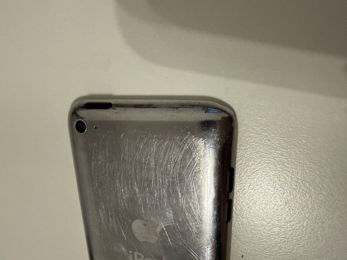 Apple Tragbarer Mediaplayer: iPod 8GB  – Defekt aus Claro von KarinS84 2
