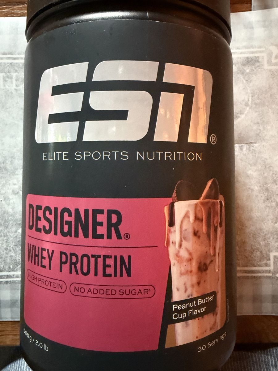 Esn Cibi & Specialità: ESN Designer Whey Peanut Butter Cup 908g – Usato da Wiler b. Seedorf venduto da Suenneli1980