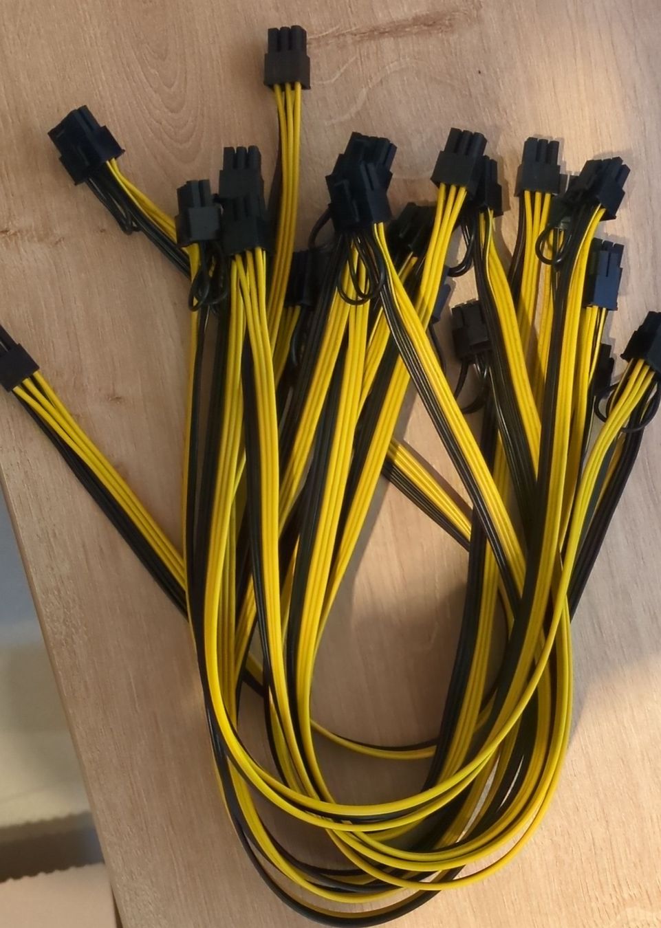 Cavi: Câble PCI 8x pin vers 6 pin, 50 cm – Nuovo e nell'imballaggio originale da Corminboeuf venduto da MrGP87