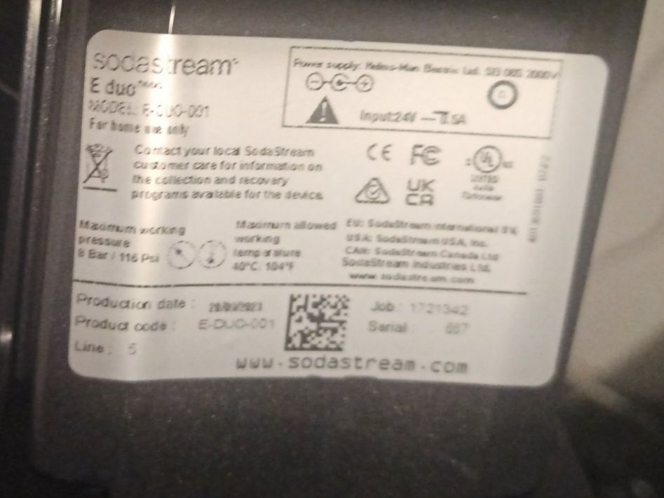 Sodastream Elettrodomestici da cucina: SodaStream E-DUO elektrisch Set + 2 Glasflaschen ab 1.- – Usato da Oberweningen venduto da mar_87mx 6