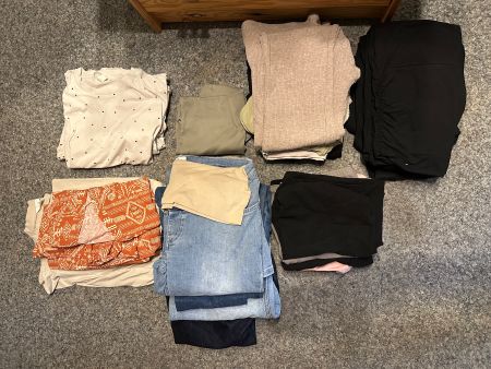 Kleiderpaket Schwangerschaft – Grösse M | Guter Zustand