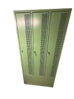 Grune Garderobe Regal