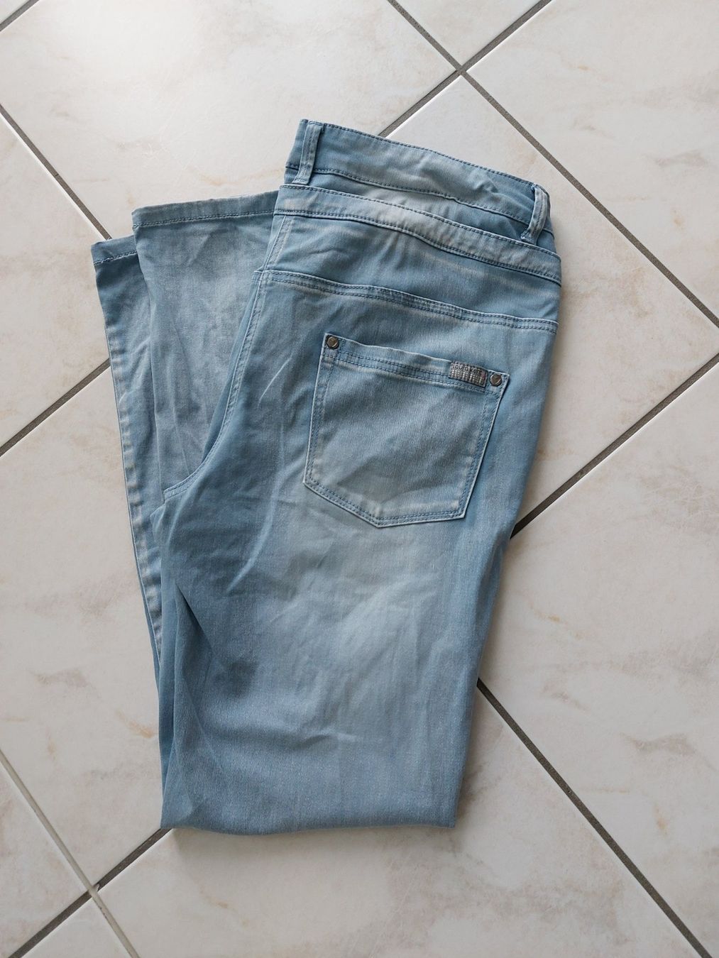 Jeans: Jeans Laura Kent Gr. 42 – Usato da Schmitten venduto da Renistern68 1