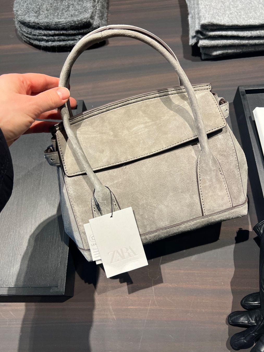 Zara Borse: Zara Wildleder-Handtasche – Nuovo e nell'imballaggio originale da Zürich venduto da ale_mc96 4