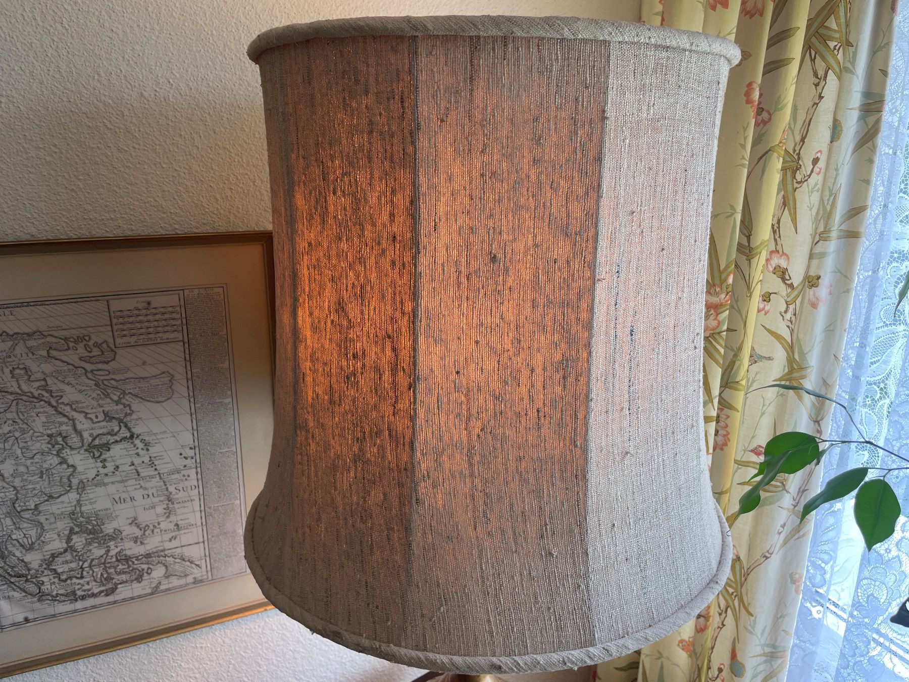 Lampen: Antike Grosse Messinglampe mit Lampenhut – Gebraucht aus Volketswil von rubin74 1