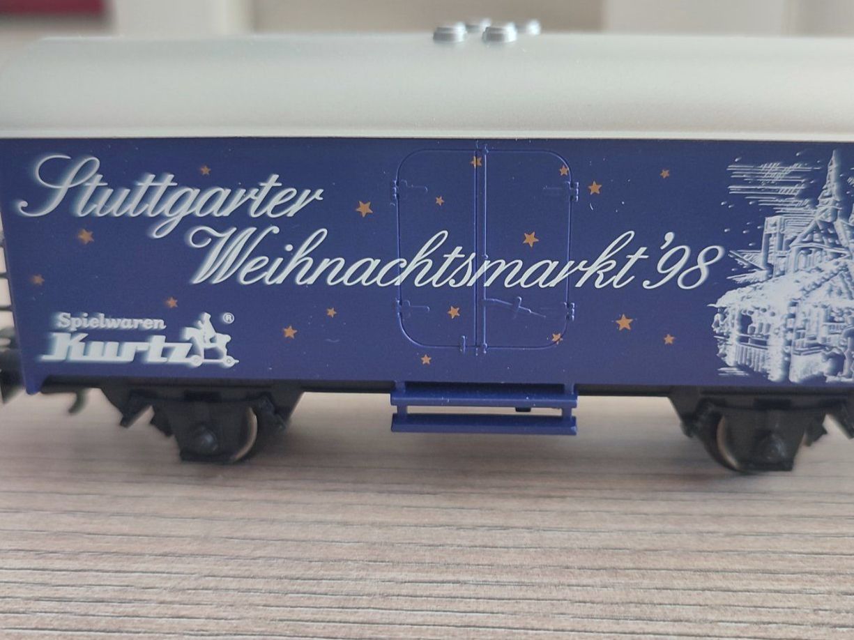 Märklin Modellini di ferrovie: Märklin Wagen "Stuttgarter Weihnachtsmarkt 98" – Nuovo (secondo la descrizione) da Röschenz venduto da elefant91