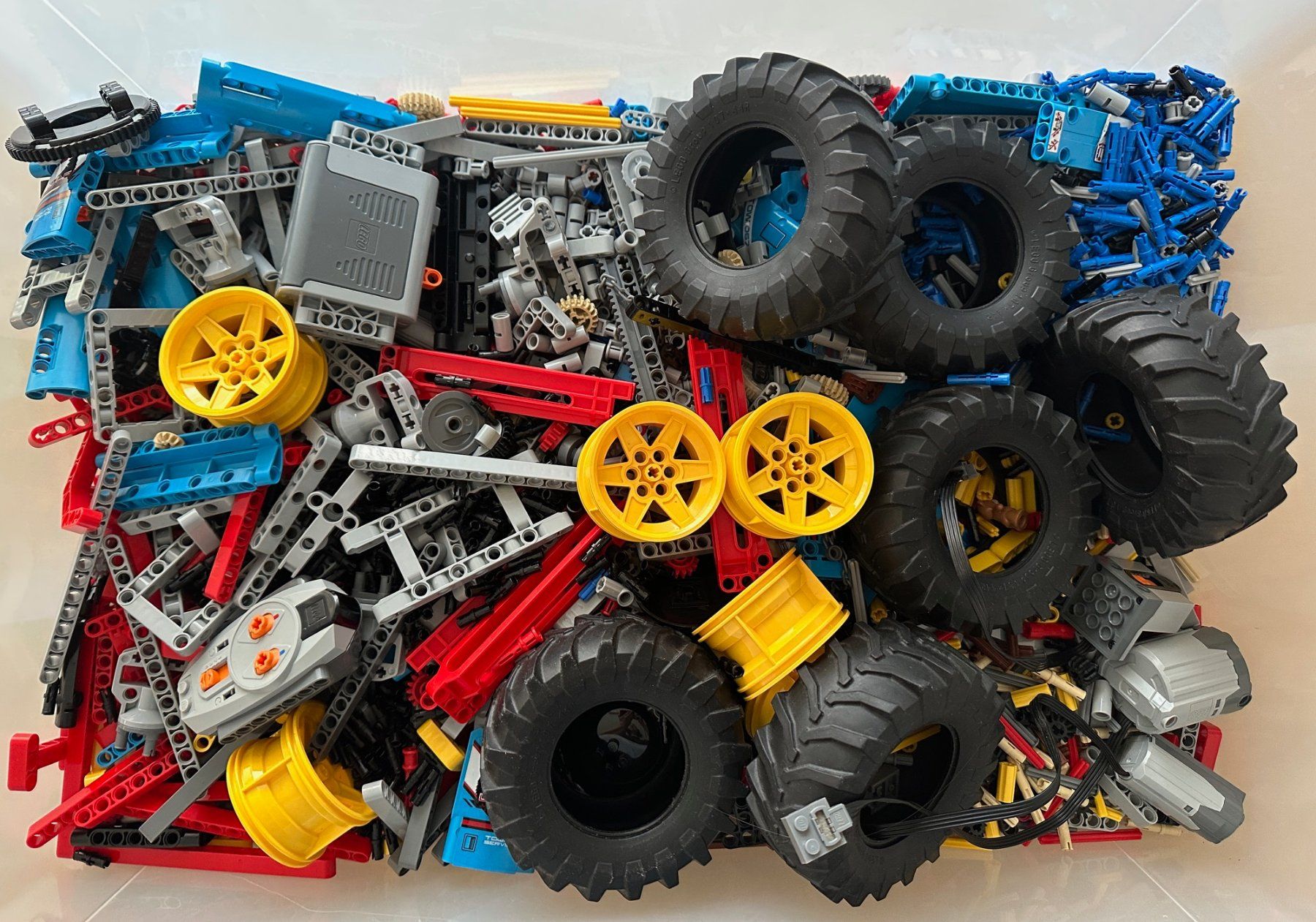 Technics Baukästen: Lego Technic Allrad-Abschleppwagen 42070 – Gebraucht aus Aettenschwil von Stockard 2