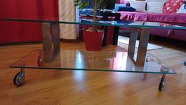 sehr schöner und stabiler Glasfernsehtisch mit Rädern