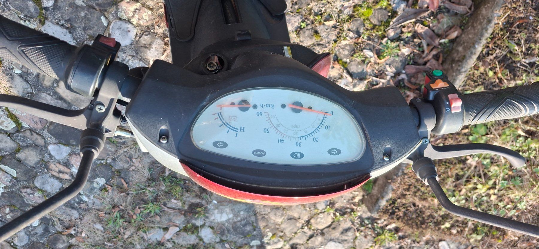 Scooter: E scooter-roller – Difettoso da Kyburg venduto da JBMNT2020 2