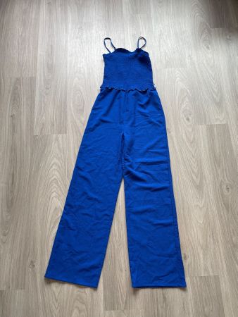 Sommerlicher Jumpsuit mit Schlaghose, Grösse 176, blau