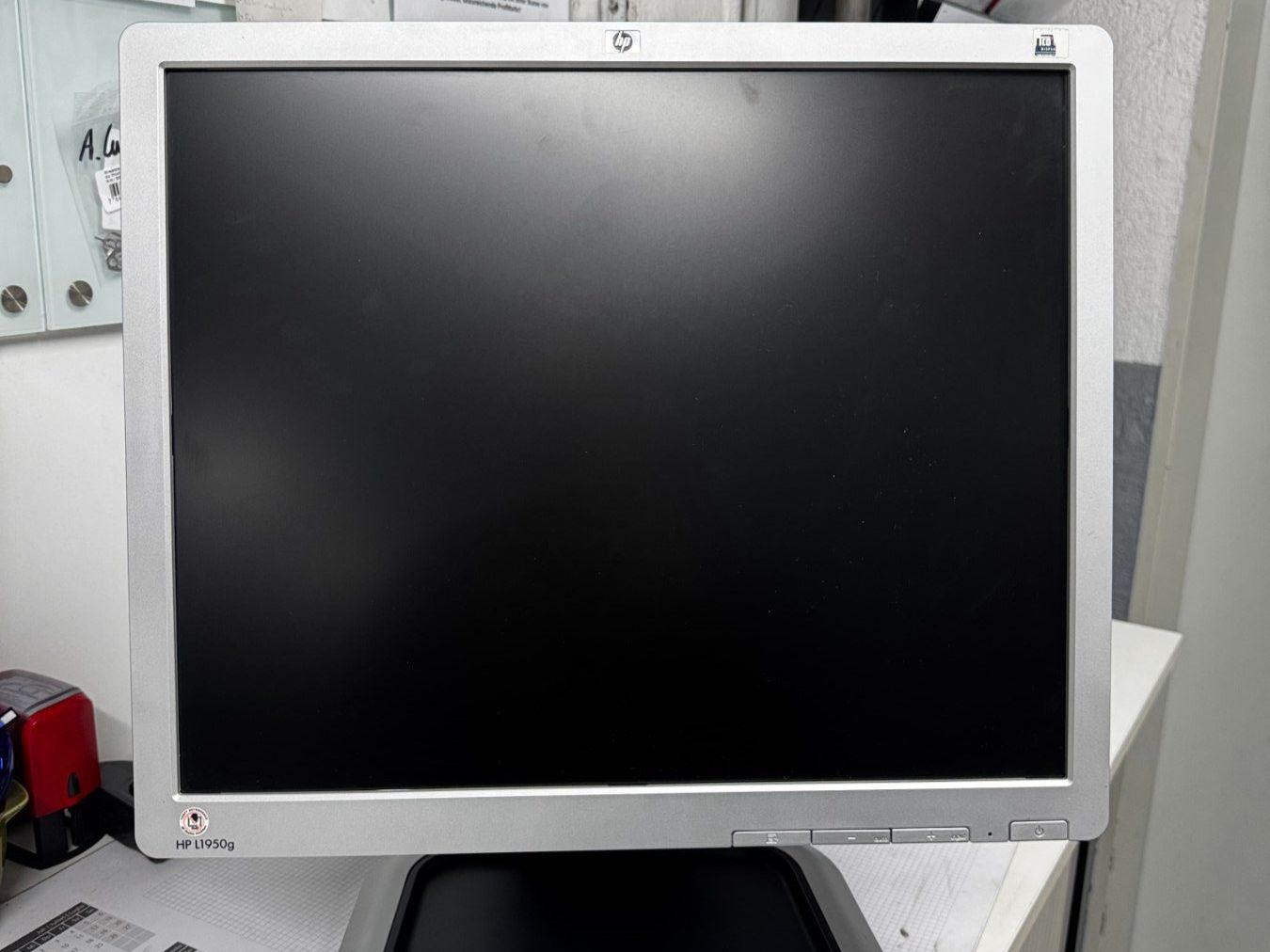 Monitor: TFT-LCD Display HP 19 Zoll – Usato da Berneck venduto da garagekaufmann