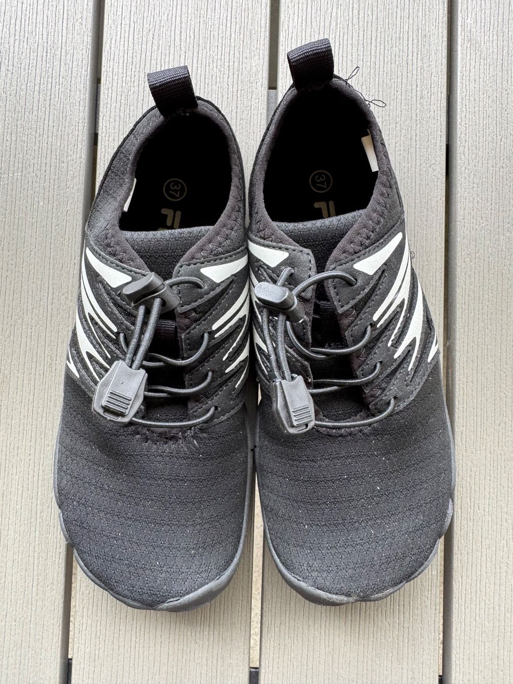 Fila Scarpe da uomo: Fila Badeschuhe, Barfussschuhe Gr.37 – Usato da Thun venduto da Iriska77 2