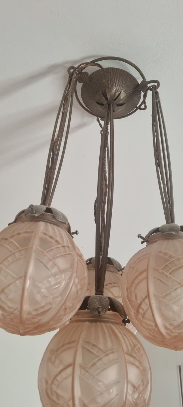 Lampadari & plafoniere: Art Deco Hängelampe mit Glaskugel, 4-flammig – Usato da Basel venduto da Jcva 2