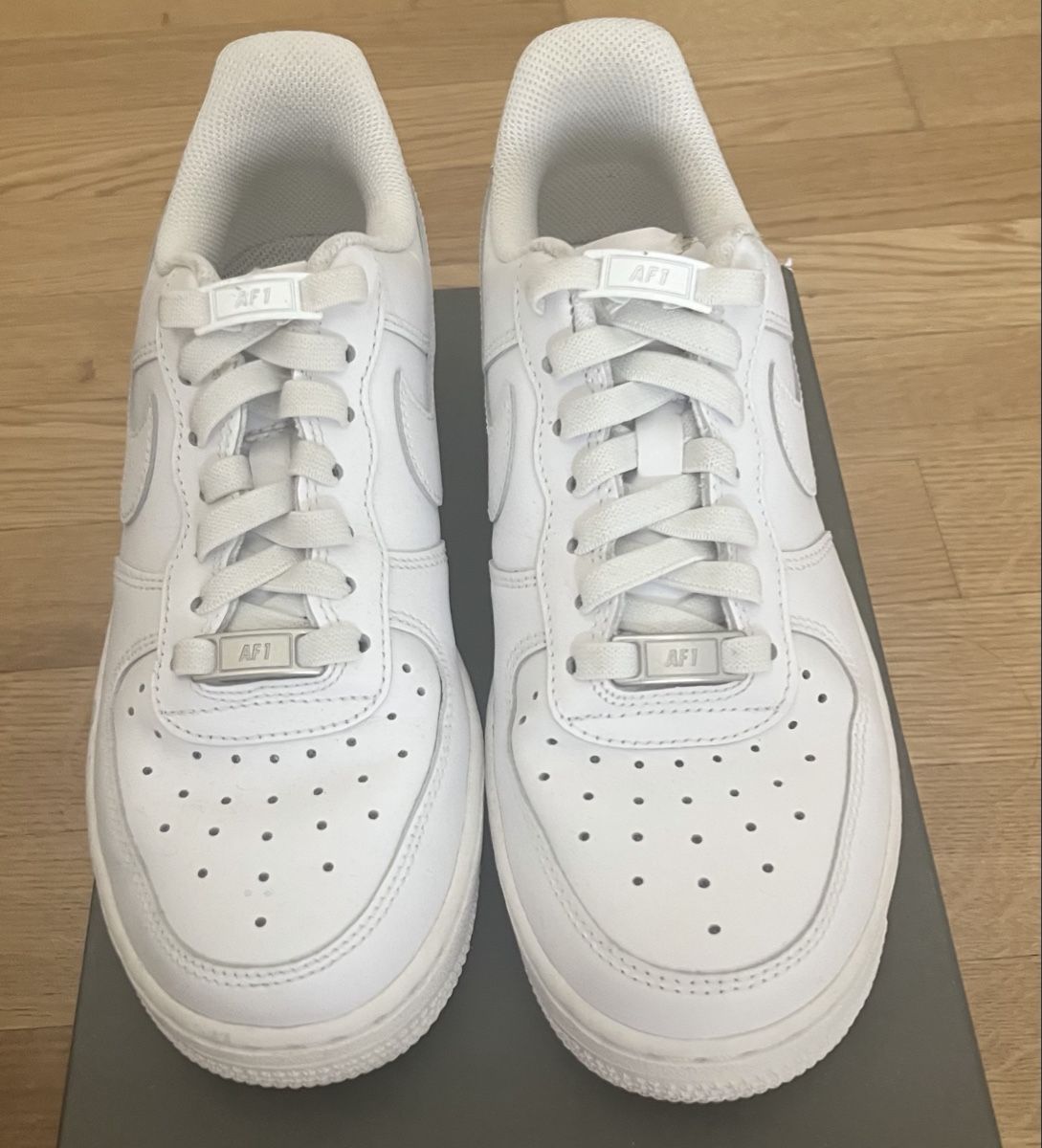 Nike Scarpe da uomo: Nike Air Force 1 White size 38 – Usato da Zürich venduto da Kellly104 1