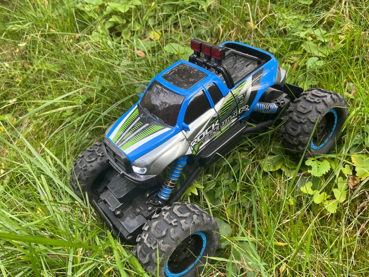 RC Kits de montage: RC Auto Rock Crawler blau – D'occasion à Gais par urbuc