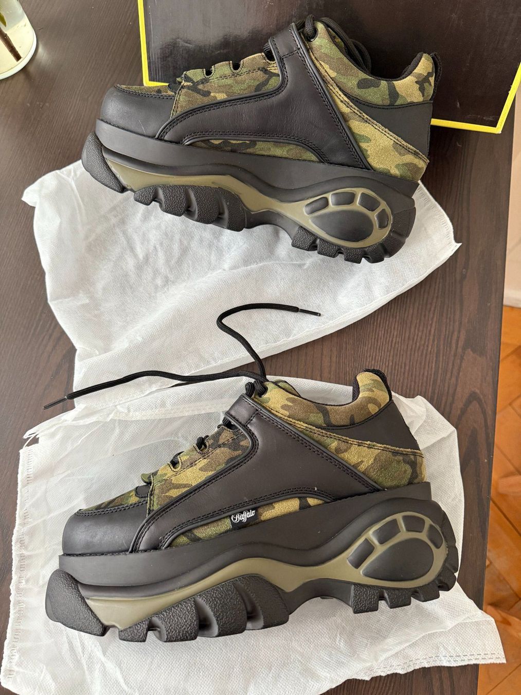 Buffalo Damenschuhe: Baskets/Sneakers/Plateforme Buffalo – Neu und originalverpackt aus Le Locle von tchanatakoua 1