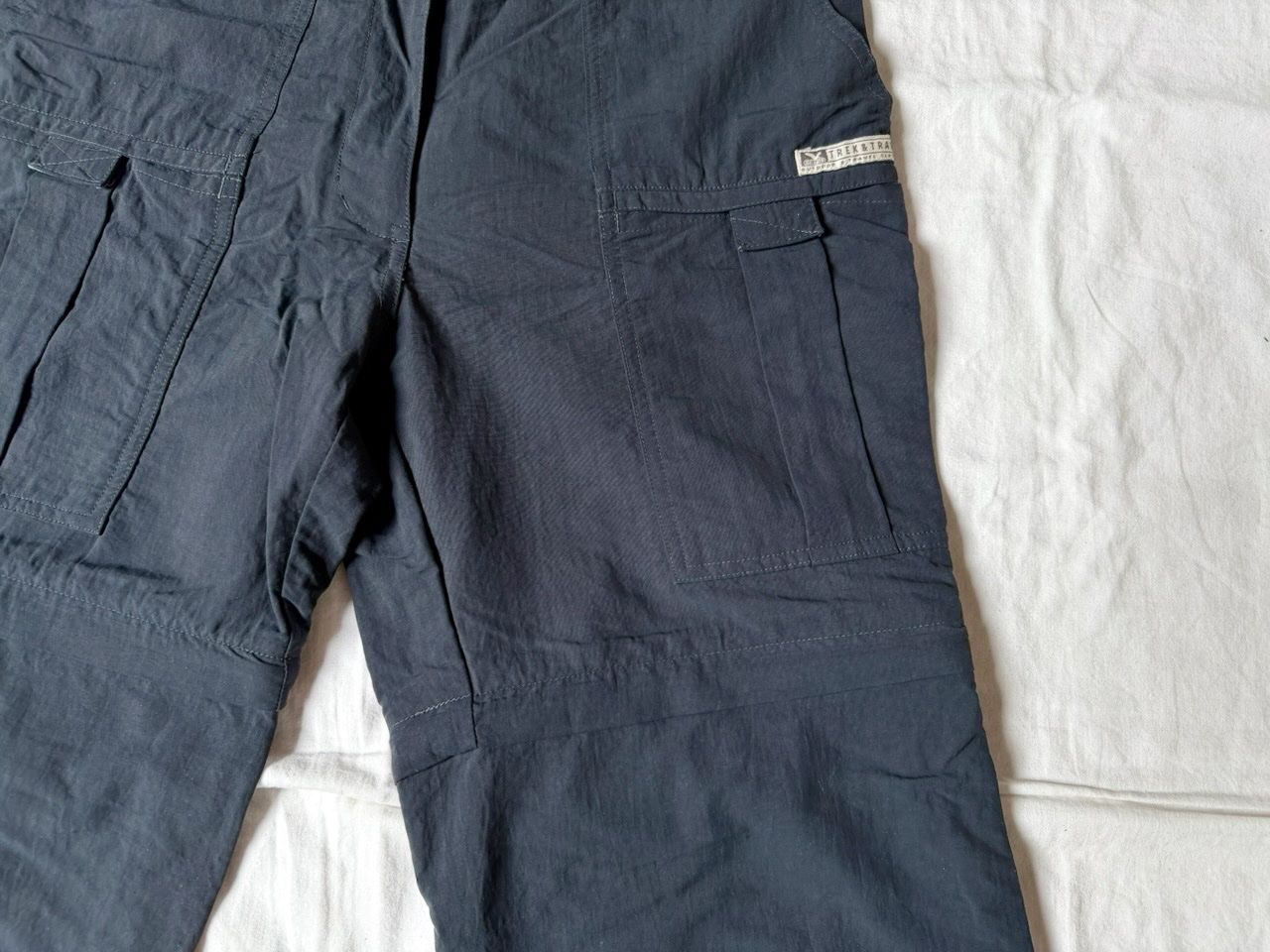 Salewa Pantaloni: Salewa, Damen-Wanderhose Zip-off, navy, Gr. 36 – Usato da Basel venduto da Solaia28 3