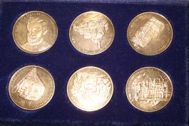Set mit 6 schönen Silbermedaillen in .999 Silber