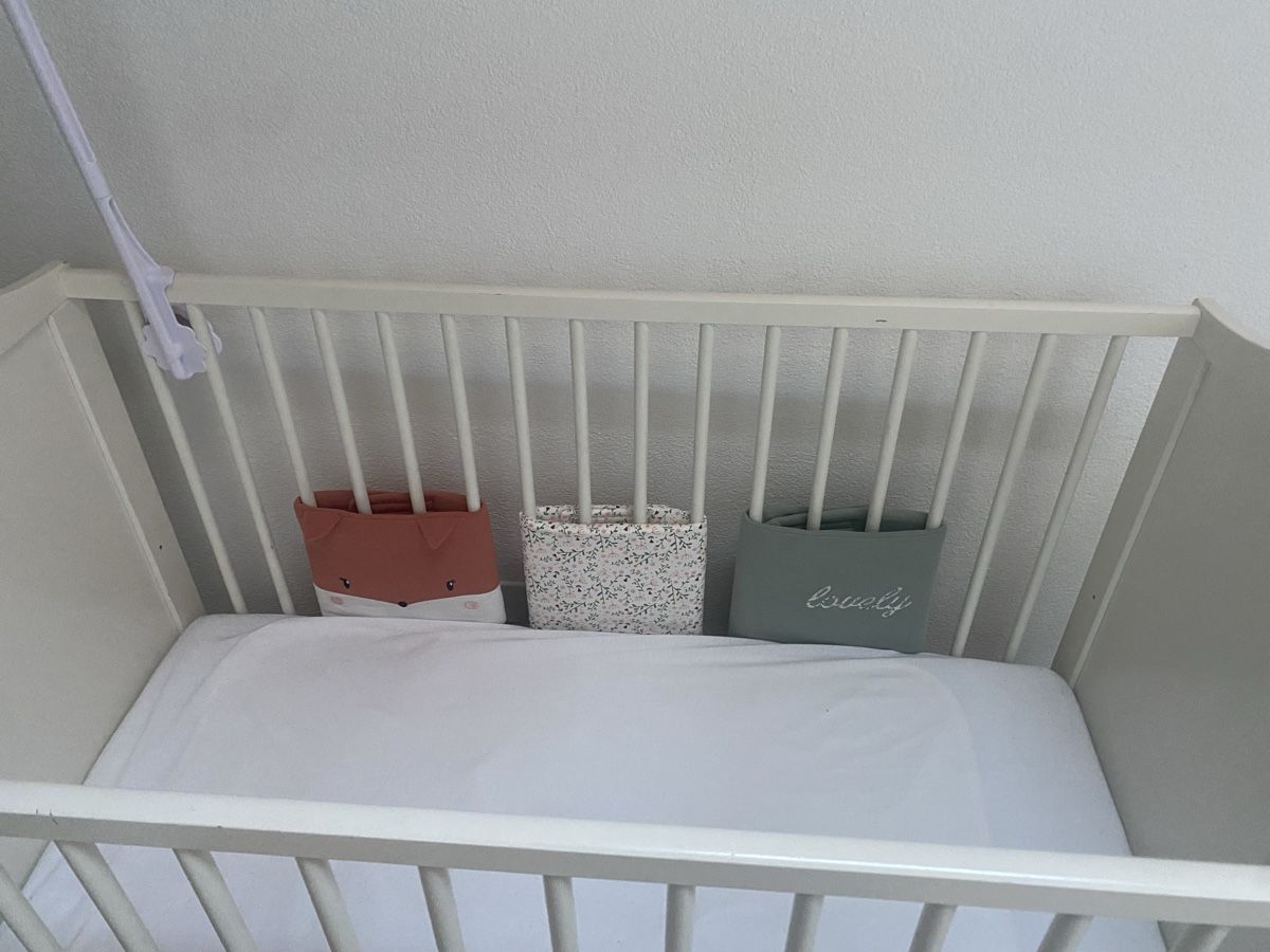 Ikea Lits: Babybett mit Matratze  – D'occasion à Kehrsatz par jessica.vauthey 1