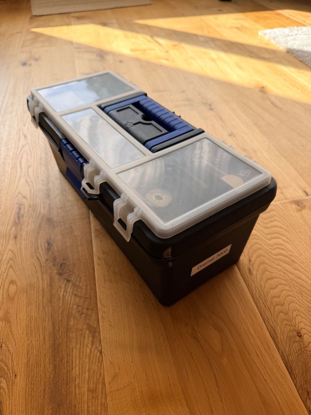 Dremel Tutti gli attrezzi: Dremel 3000 Multifunktionswerkzeug mit Zubehör – Usato da Mühledorf SO venduto da Introweb 2