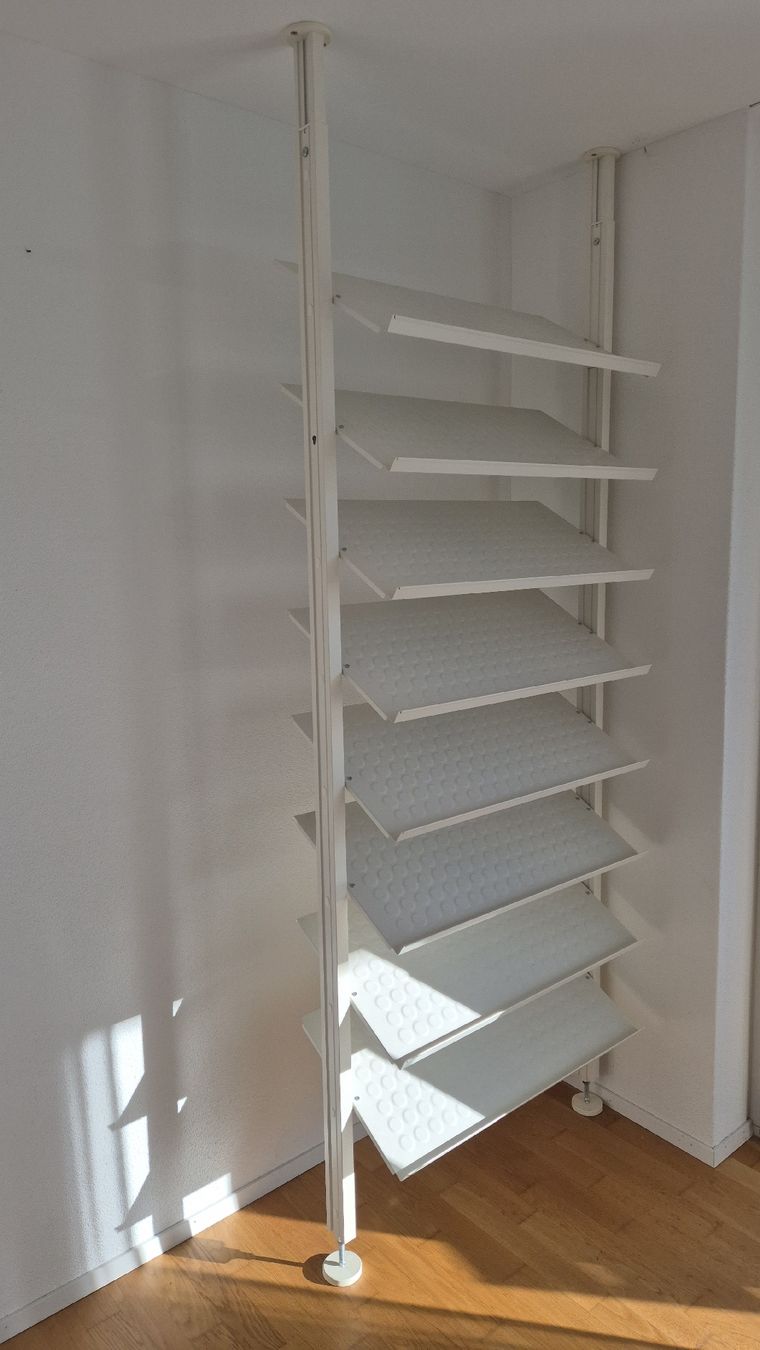 Scaffali: IKEA ELVARLI Schuhregal – Usato da Schwyz venduto da Autoteile18